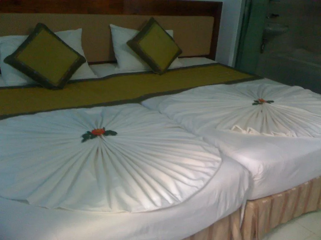 Son And Daughter Guesthouse Nha Trang Vietnam